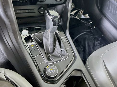 Used 2023 Volkswagen Taos SE image 16