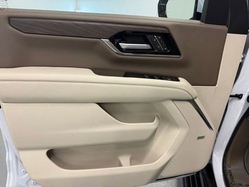 New 2026 GMC Yukon Denali w/ Denali Reserve Package RWD image 14