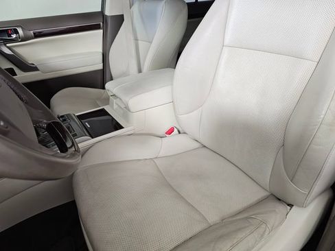 Used 2018 Lexus GX 460 Premium w/ Premium Package AWD/4WD image 24