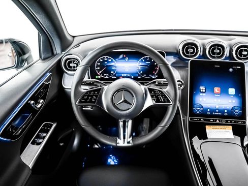 Certified 2026 Mercedes-Benz GLC 300 image 11