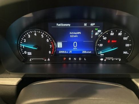 Used 2024 Ford Explorer XLT w/ Equipment Group 202A image 17