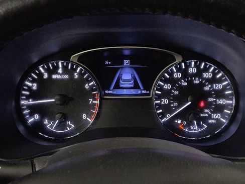 Used 2020 Nissan Pathfinder SL FWD image 23
