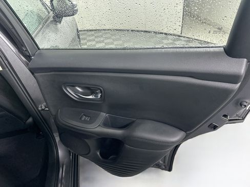 Used 2025 Honda HR-V LX image 28