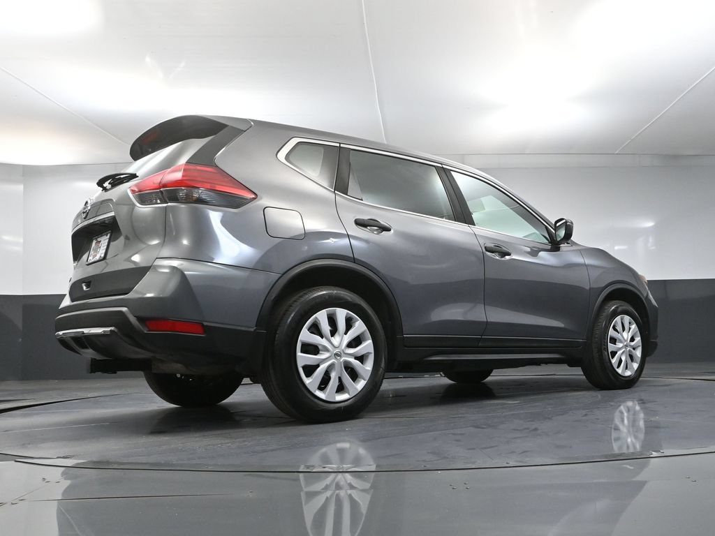 Used 2017 Nissan Rogue S FWD image 40