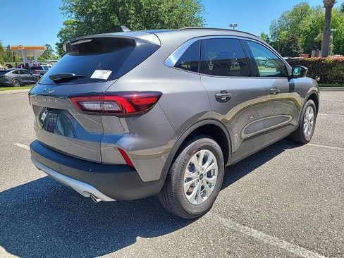 Certified 2024 Ford Escape Active w/ Tech Pack #2 image 3