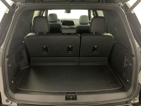New 2026 Chevrolet Traverse High Country w/ LPO, Floor Liner Package image 32