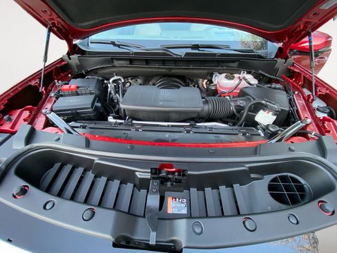 New 2026 GMC Yukon XL Denali w/ Advanced Technology Package image 32