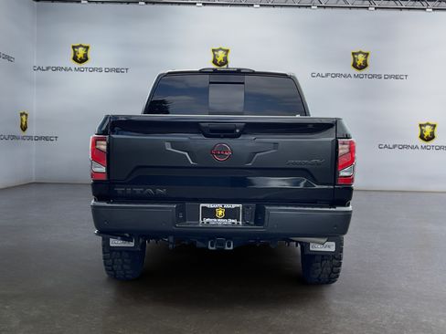 Used 2024 Nissan Titan PRO-4X w/ Pro-4x Convenience Package AWD/4WD image 6