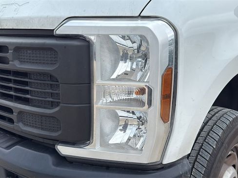 Used 2024 Ford F250 XL image 10