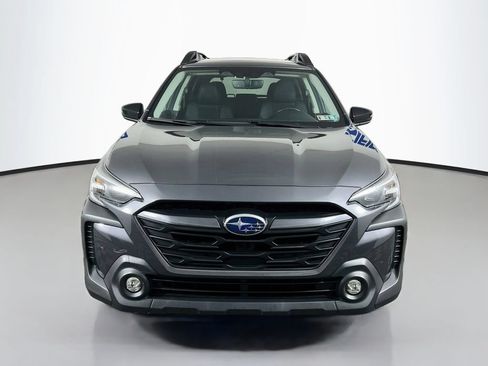 Used 2023 Subaru Outback Premium AWD/4WD image 3