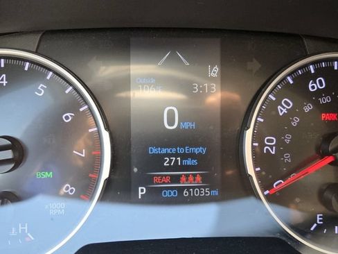 Used 2022 Toyota RAV4 XLE FWD image 26