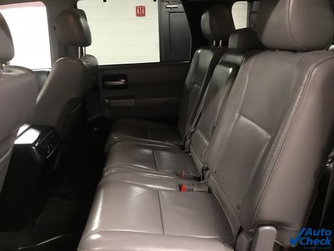 Used 2016 Toyota Sequoia Limited image 41