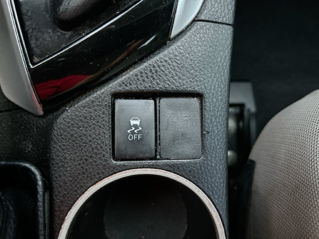 Used 2018 Toyota Corolla LE FWD image 31