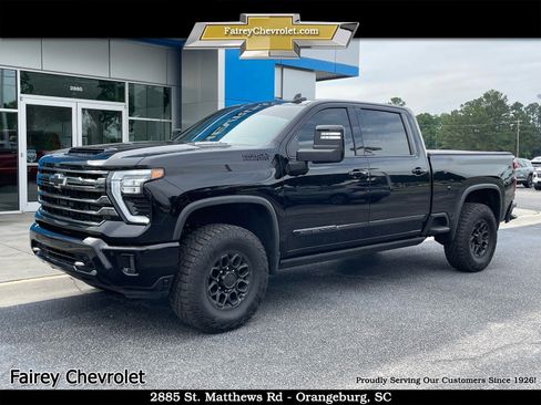 Used 2024 Chevrolet Silverado 2500 High Country w/ Midnight Edition AWD/4WD image 1