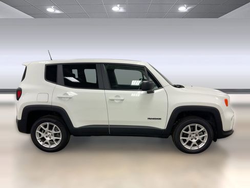 Used 2023 Jeep Renegade Latitude image 8