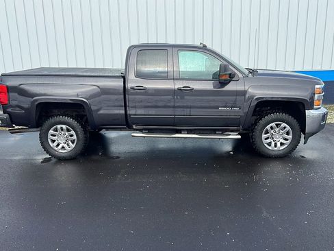 Used 2016 Chevrolet Silverado 2500 LT w/ LT Convenience Package AWD/4WD image 4