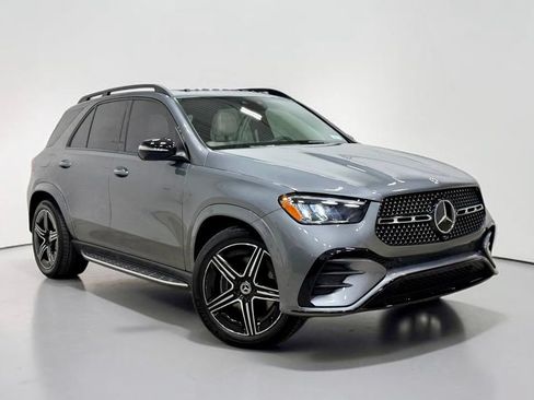 Used 2024 Mercedes-Benz GLE 450e 4MATIC image 4