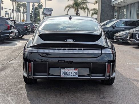 Used 2023 Hyundai Ioniq 6 SEL image 3
