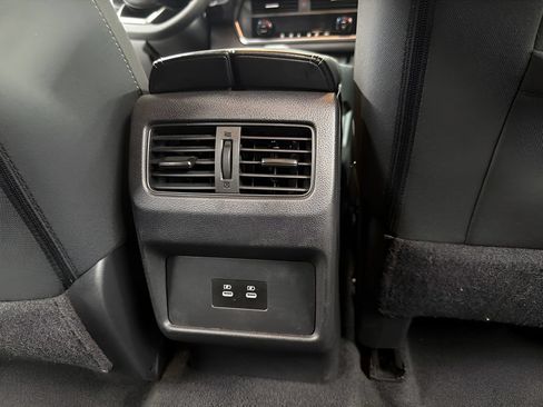 Used 2024 Nissan Rogue SV FWD image 26