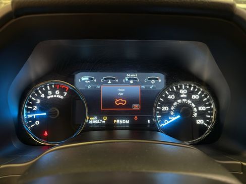 Used 2017 Ford F150 Platinum w/ Equipment Group 701A Luxury image 18