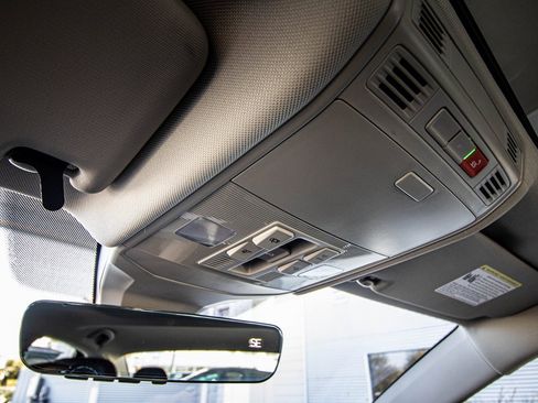 New 2026 Volkswagen Jetta SE image 42