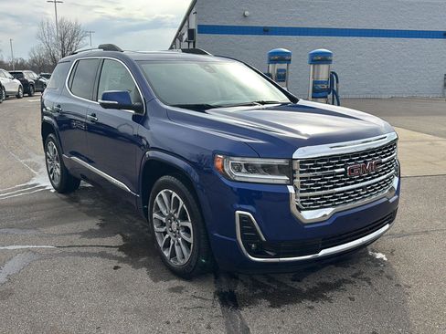 Used 2023 GMC Acadia Denali w/ Denali Ultimate Package image 8