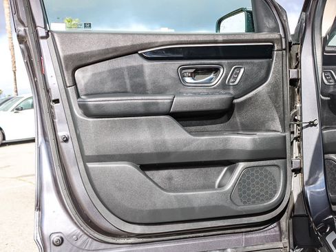 Certified 2025 Honda Pilot Touring image 21