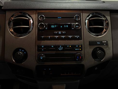 Used 2012 Ford F250 XLT w/ XLT Interior Pkg AWD/4WD image 5