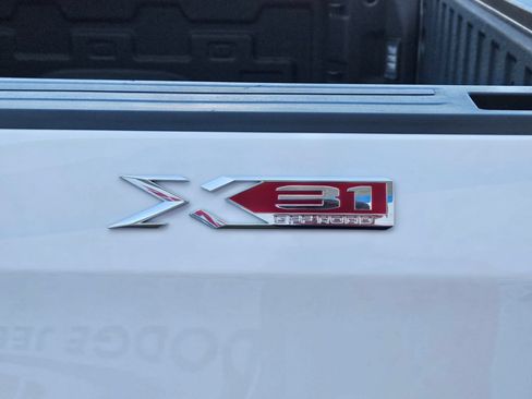 Used 2025 GMC Sierra 1500 Pro w/ Graphite Edition AWD/4WD image 30