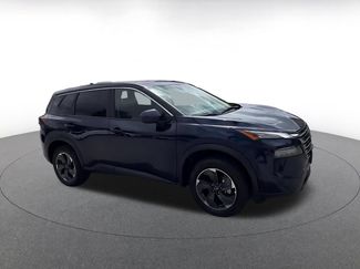 Used 2025 Nissan Rogue SV FWD video 2
