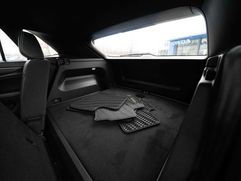 Used 2024 Volkswagen Atlas Cross Sport SE image 24