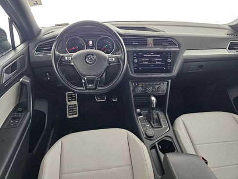 Used 2021 Volkswagen Tiguan SE R-Line image 18