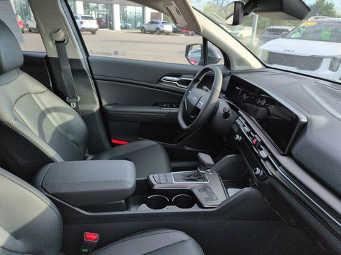 New 2026 Kia Sportage EX image 7