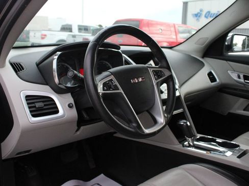 Used 2016 GMC Terrain SLT w/ Driver Alert Package I FWD image 2