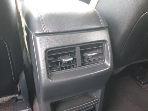 Used 2020 Ford Edge SEL w/ Convenience Package FWD image 12