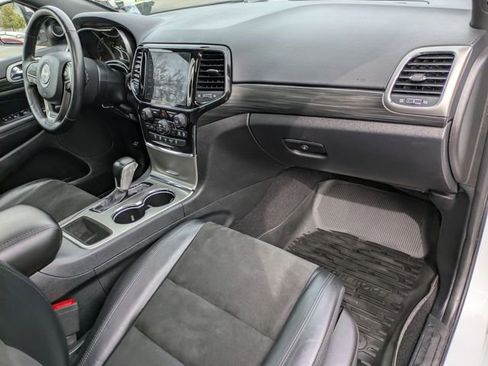 Used 2021 Jeep Grand Cherokee Laredo X image 29