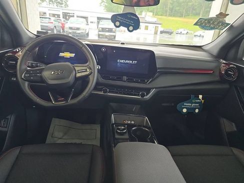 Used 2025 Chevrolet Equinox RS FWD image 11