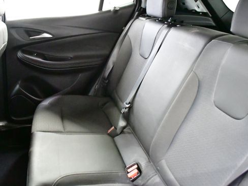 Used 2025 Buick Encore GX Preferred AWD/4WD image 10