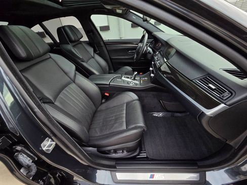 Used 2013 BMW M5 RWD image 27