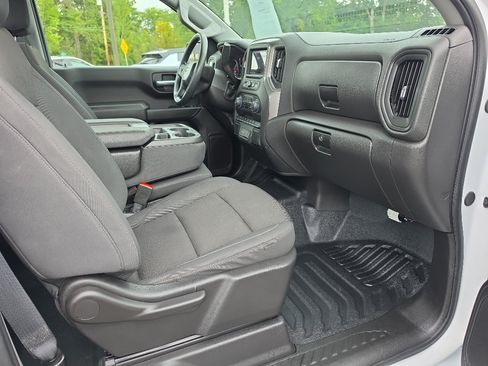 Certified 2025 Chevrolet Silverado 1500 W/T RWD image 15