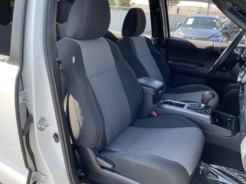 Used 2023 Toyota Tacoma TRD Off-Road RWD image 21