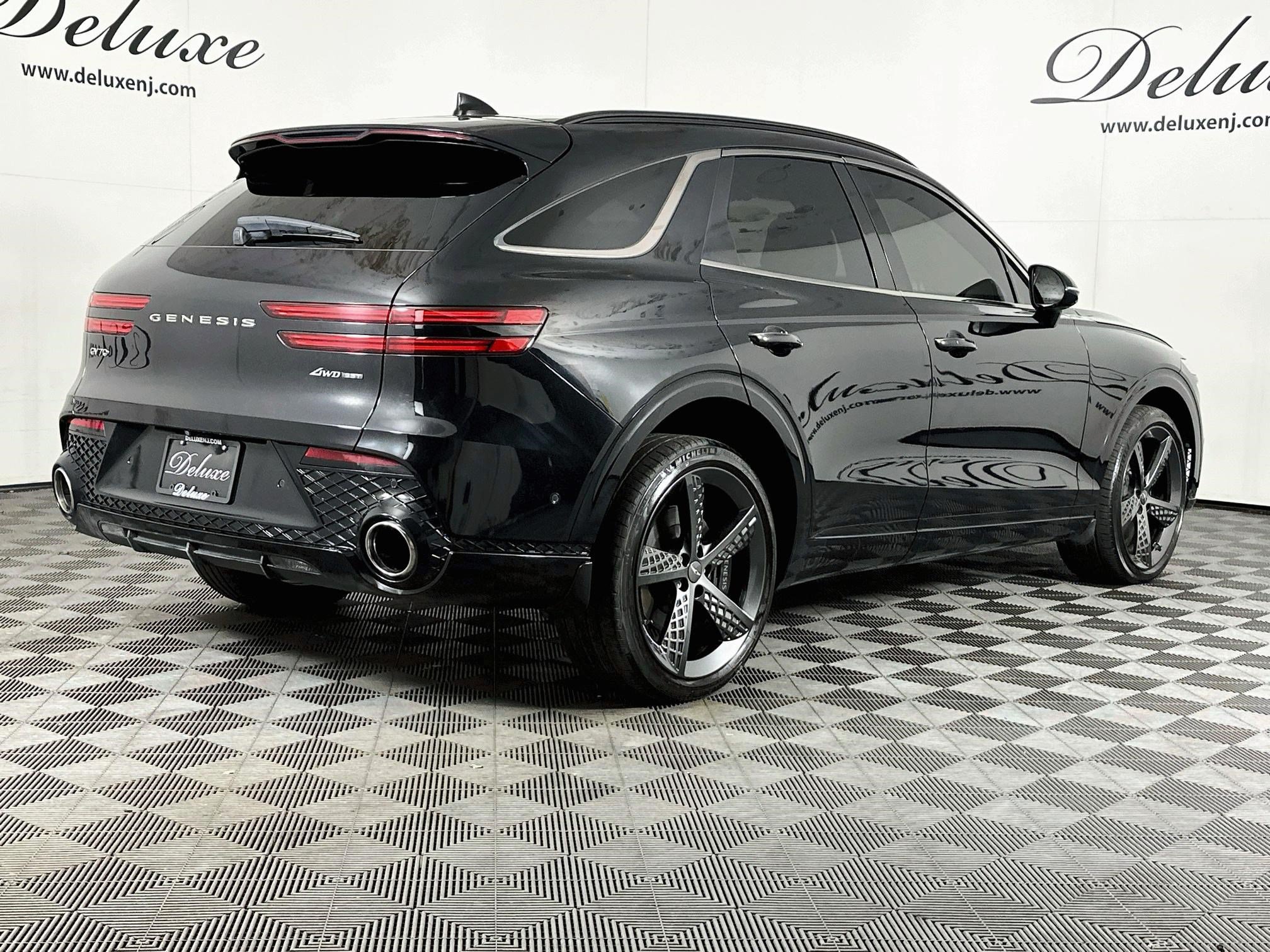 Used 2024 Genesis GV70 3.5T Sport w/ Sport Prestige Package AWD/4WD image 6
