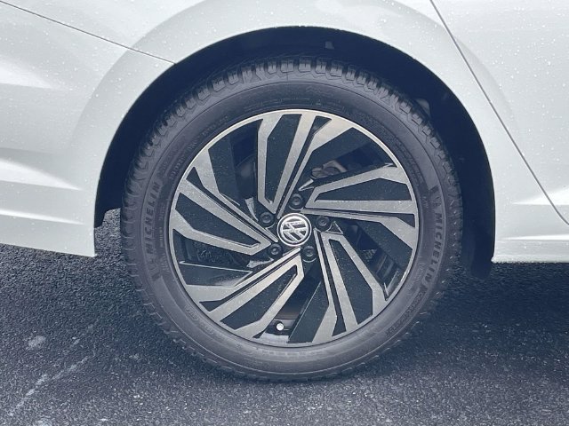 Used 2019 Volkswagen Jetta SEL Premium FWD image 9