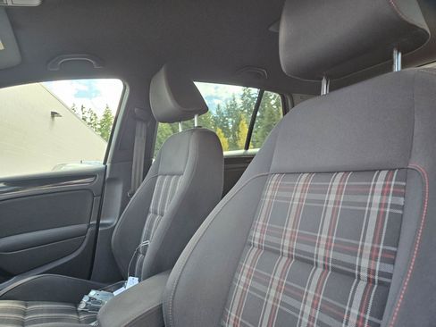 Used 2012 Volkswagen GTI 4-Door FWD image 25