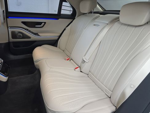 Certified 2022 Mercedes-Benz S 500 4MATIC image 14