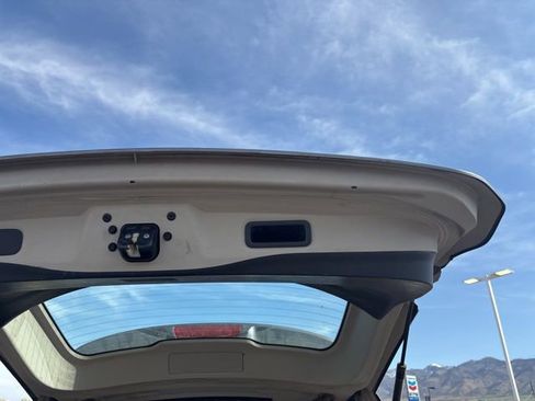 Used 2019 Nissan Rogue S image 25