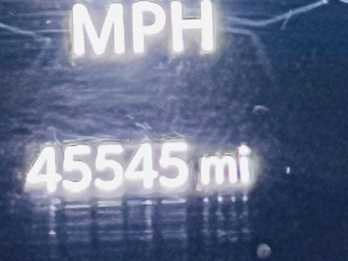 Used 2024 Jeep Compass Latitude image 8