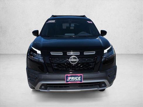 Used 2024 Nissan Pathfinder Rock Creek image 2