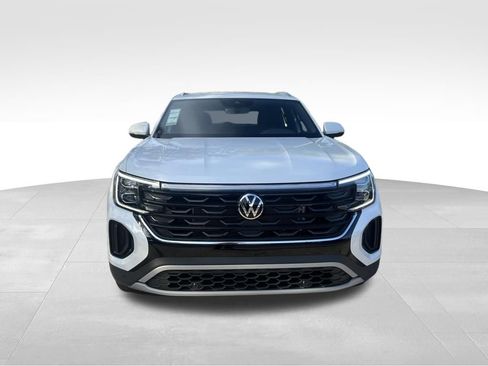 New 2026 Volkswagen Atlas Cross Sport SE FWD image 8