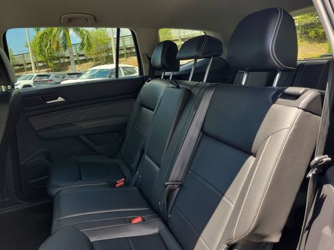 Used 2023 Volkswagen Atlas SE FWD image 9